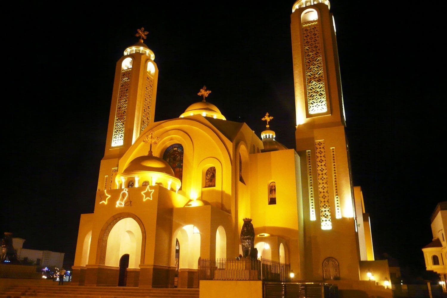 Sharm El Sheikh Stadtrundfahrt, El Salam moschee, El Mostafa Moschee, Die Koptische Kirche, Soho Platz, Einkaufen mit Trivaeg