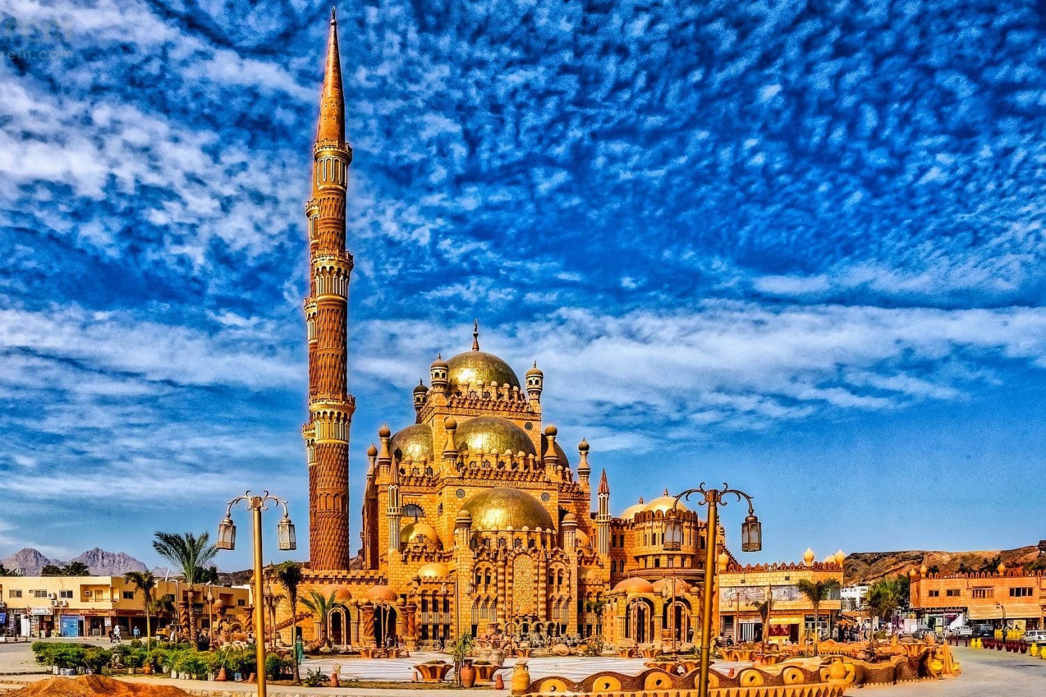 Sharm El Sheikh Stadtrundfahrt, El Salam moschee, El Mostafa Moschee, Die Koptische Kirche, Soho Platz, Einkaufen mit Trivaeg