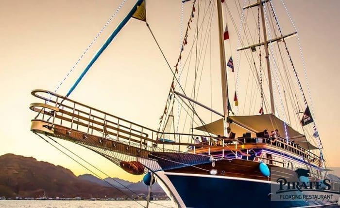 Piraten Boot, Segel Boot, Segeln mit Trivaeg, Schnorcheln Tour mit Trivaeg